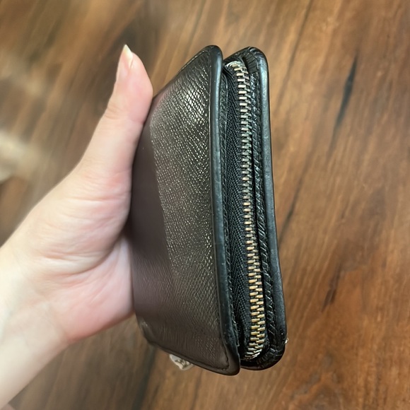 LV wallet zippy (Black) - Picture 5 of 12